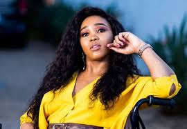 This is the national team page of kaizer chiefs player itumeleng khune. Sbahle Mpisane Reveals Why She Broke Up With Itumeleng Khune After Car Crash Jozi Wire