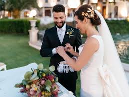 El listado completo de requisitos para boda civil, para que tengas todo en regla y puedas realizar tu matrimonio legal. Como Organizar Una Boda Civil Perfecta Bodas En Granada Catering Para Eventos Jardines Para Bodas Fincas Para Bodas Salones Para Bodas