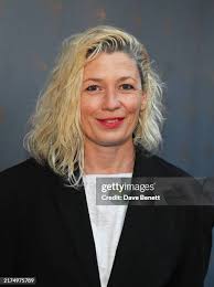 24 Photos & High Res Pictures