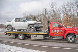 This is what we know about it. 2022 Gmc Hummer Ev Pickup Truck Spied Testing Production Chassis Parts Autoevolution