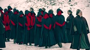 Dans la saison 1, on voyait tout le cheminement qui amenait à cette théocratie. The Handmaid S Tale Season 2 Episode 7 Say Her Name The New York Times