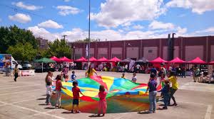 Mostoles Nuestros Negocios Expoarce Exposicion De Feria De Comercios Locales Exposiciones Locales Parques