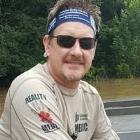 Daniel Schlund's Instagram, Twitter & Facebook