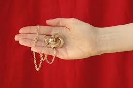 How To Clean Gold Jewelry That S Turning Black Clean Gold Jewelry Silver Jewellery Sets Jewelry