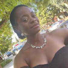 The slur usually occurs when the opposing goalkeeper takes a goal kick and  it is more frequent when the Mexican team is losing the match.