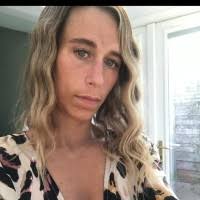 40+ "Amelia Davis" profiles