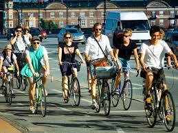 Non, la pratique du vélo de loisir est proscrite. Sous Quelles Conditions A T On Le Droit De Faire Du Velo Pendant Le Confinement Femme Actuelle Le Mag