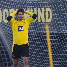 Mats hummels und thomas müller. Mats Hummels Bvb Pleite Gegen Alica Schmidt Und Kurioser Wetteinsatz Bvb