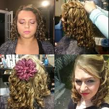 Pin By Arlinda Gesner Realtor Ct On In Home Hair Salon Home Hair Salons Hair Salon