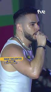 Superfantástico, amigo 🫂 Que bom estar contigo no nosso balão 🎈 Vamos  voar novamente 🪽 Cantar alegremente mais uma canção 🎶 Para relembrar a  infância, Dan Valente colocou em seu repertório músicas que ...