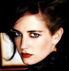 Angie Bouchard's Instagram, Twitter & Facebook