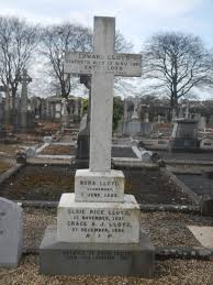 Betty Hassett Lloyd (unknown-2014)