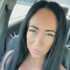 Renee Townsend's Instagram, Twitter & Facebook