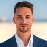 Kyle Willis's Instagram, Twitter & Facebook