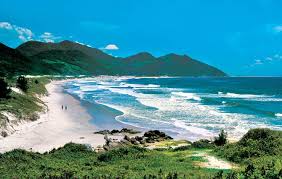 Tiene como límites al estado de paraná (n), al océano atlántico (e), al estado de río grande del sur (s), y a la república argentina (o). Santa Catarina Tropical Network