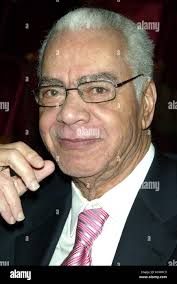Earle hyman cosby show hi-res stock photography and images