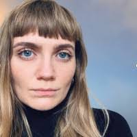 Jan Hettinger's Instagram, Twitter & Facebook