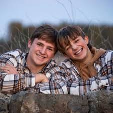 After High Schooler Experiences Cardiac Arrest Symptoms, Friend and Coach  Save His Life