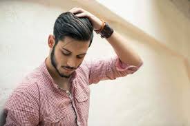 Crop sur cheveux long ondulés dégradé. Quelles Tendances De Coiffure Homme Se Poursuivront En 2018