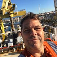 Gisteren begonnen bij Damen Naval als Head Facility Security. Een nieuwe  baan, nieuwe uitdaging en nieuwe kansen.......