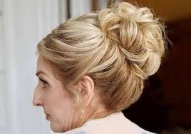 You can either add few hair accessories or pins to give it some elegance, style, and sophisticated, trendy looks. 25 Stunning Mother Of The Groom Hairstyles 2021