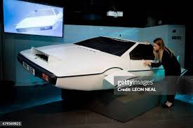 65 Nellie Bond Photos & High Res Pictures