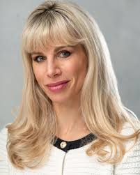 New headshots. Some very different character looks. Thanks  @headshotsbymattjones for a great shoot and my agent @greenroompm for  helping me select the shots #actorheadshots #actress #daniellescott