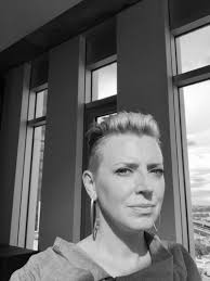 Benefit auction of the…