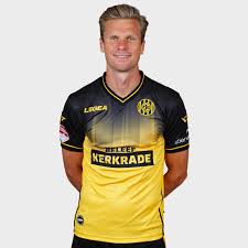 In july 2010, junker signed with roda jc. Roda Jc Kerkrade Voetbalshirts 2021 2022 Voetbalbibliotheek