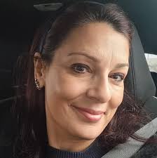 Bonġu għalikom ħbieb, Dak li jaħseb li jaf kollox hu dak il-bniedem li ma  tgħallem xejn. Nawguralkom minn qalbi l-ġurnata t-tajba u weekend  mill-aqwa. ❤️ Katya De Giovanni Partit Laburista