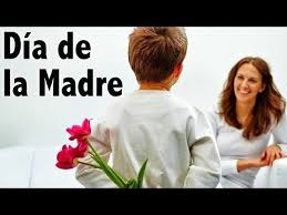 Videoclip dedicado a todos los padres y madres, estén vivos y muertos, con la canción en mi corazón de tarzán. La Mejor Cancion Para El Dia De La Madre Para Las Madres Del Mundo En Su Dia Canciones Para Mama Canciones Para Las Madres Mensaje De Feliz Dia
