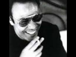 He is a composer, known for великая красота (2013), ультра (1991) and troppo forte (1986). Pin Su Video Musicali