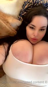 Watch online Mia Khalif aka Miasakhalif OnlyFans - Happy milky weekend on  X-video