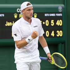 He reached the 3 rd round of the paris masters later beating world no. Jan Lennard Struff Facebook