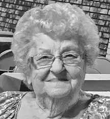 Antoinette Ross's Instagram, Twitter & Facebook