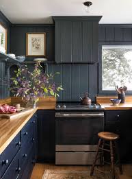 We love pops of color with rugs and adore open wood shelving. 15 Modern Farmhouse Kitchen Decorating Ideas