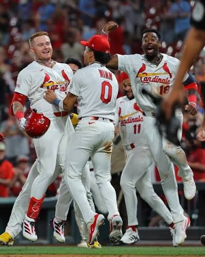 Despite being only .5 games out of the third wild card spot, the 51-49  Cardinals are currently +325 to make playoffs. With less than two weeks  until the trade deadline, Chaim and