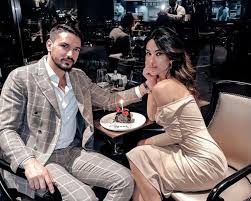 38.905 · 2147 persone ne parlano. Uomini E Donne Rosa Perrotta E Pietro Tartaglione Costretti A Cambiare Casa