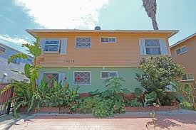 Apartment Portfolio In Valley Sells For Nearly 23 Million San Fernando Valley Business J Outdoor Structures San Fernando Valley Outdoor Decor