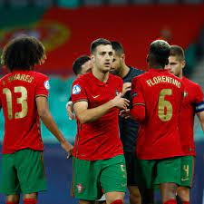 Жозе́ диогу́ дало́ тейше́йра (порт. Diogo Dalot Is Making Manchester United S Decision Easy For Them Richard Fay Manchester Evening News