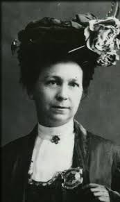 Alice Stebbins Wells was born in Kansas and educated at Oberlin College,  where she studied the need for female police officers. She then went to the  Hartford Theological Seminary and became a