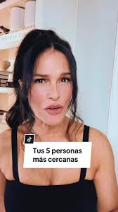 ¿Quiénes son las 5 personas más cercanas a ustedes? #foodforthought  Compártanlo con sus 5 personas, ¡van! #shareknowledge