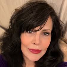 Veronica Moore (was Pirouet) (@mooremoorev)