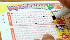 L'archivio delle estrazioni del superenalotto viene aggiornato in tempo reale! Estrazioni Del Lotto E Superenalotto Oggi Tutti A Caccia Del Jackpot Stellare