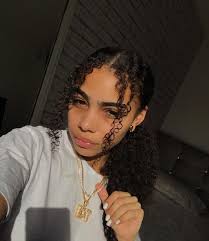 Pinterest Yagurlfaith Curly Girl Hairstyles Short Curly Hair Curly Hair Styles