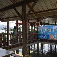 Terliuq tengok mee udang dia. Restoran Terapung Pulau Aman Floating Restaurant Seafood Restaurant In Simpang Empat