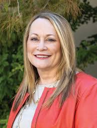 Golden Glimpses • Spring 2020 by Tri Sigma