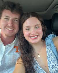 Emily Broekhuizen (@emilybroekhuizen) • Instagram photos and videos