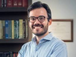 Exalcalde de Bucaramanga golpeó a abogado durante audiencia