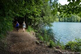 Whether you're shopping for a new mattress or great deals on home decor, your local big lots has you covered with. Green Lake Round Lake Green Lake State Park New York Hikespeak Com